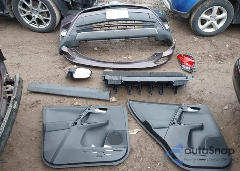 2017 Toyota Rav4 Xle z USA, uszkodzony, nr VIN 2T3RFREV3HW691059